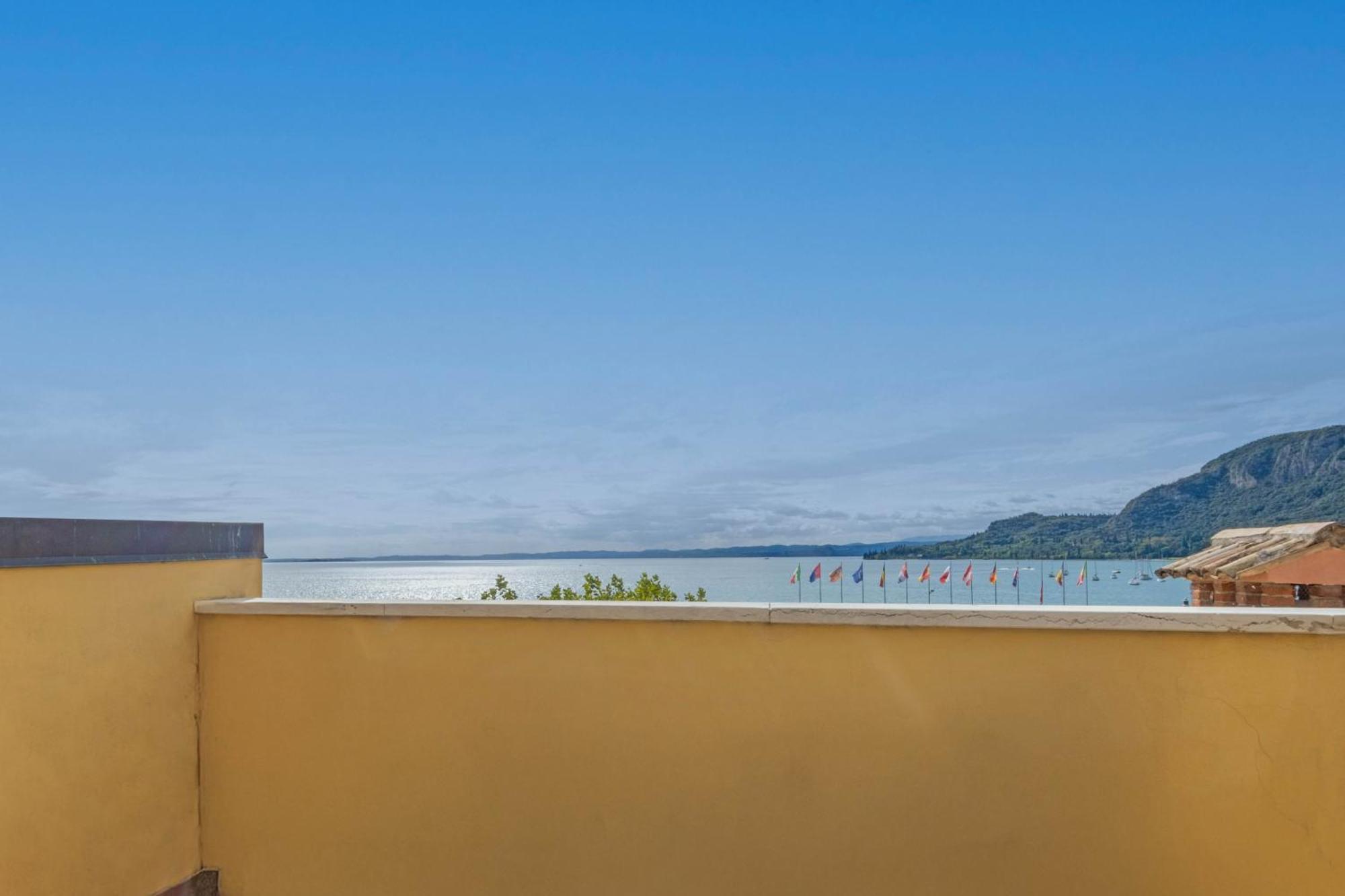 Apartmentsgarda - Baia Del Garda 5 Exteriér fotografie